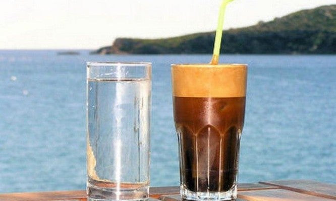 Γιατί δεν πρέπει να πίνετε ποτέ καφέ το πρωί με άδειο στομάχι